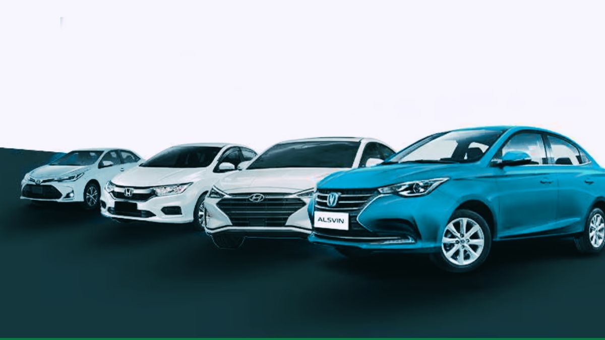 Lineup of the best petrol cars 2025 in Pakistan including hatchbacks, sedans, and crossovers