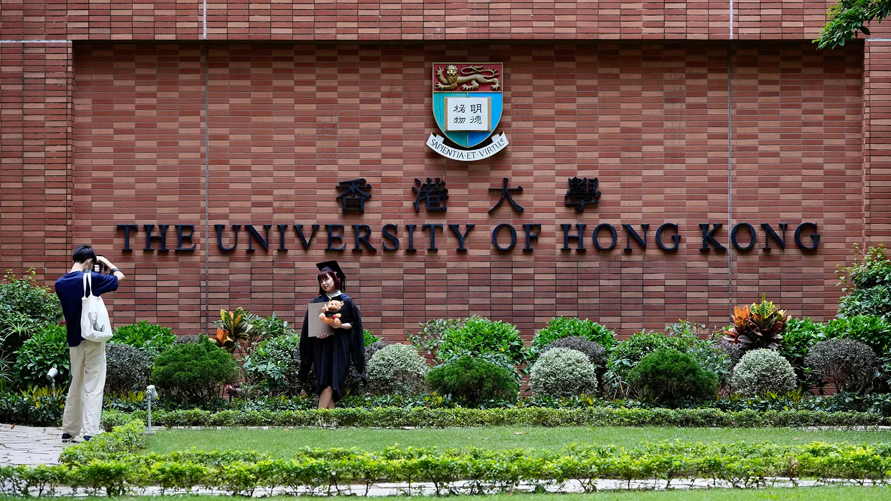 Hong Kong Universities Offering 4,000+ Research Assistant Jobs Without IELTS or Fees
