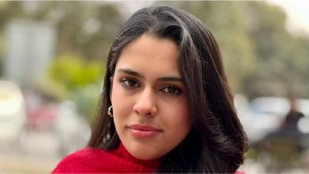 Mahroosh Umer, Pakistani STEM student, presenting AgriGuard.AI at AI 4 Good Incubator 2025