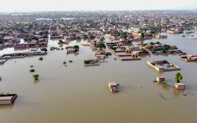 Pakistan’s Historic Headworks Under Threat from Record Floods