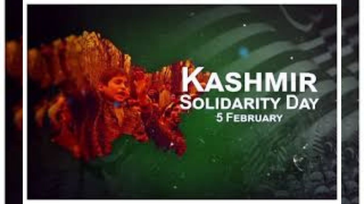 Punjab officials observing one-minute silence in solidarity with Kashmir on Youm-e-Istehsal 2025