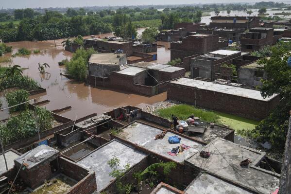 Punjab to Build Massive Wall Along Ravi to Save Lahore from Floods