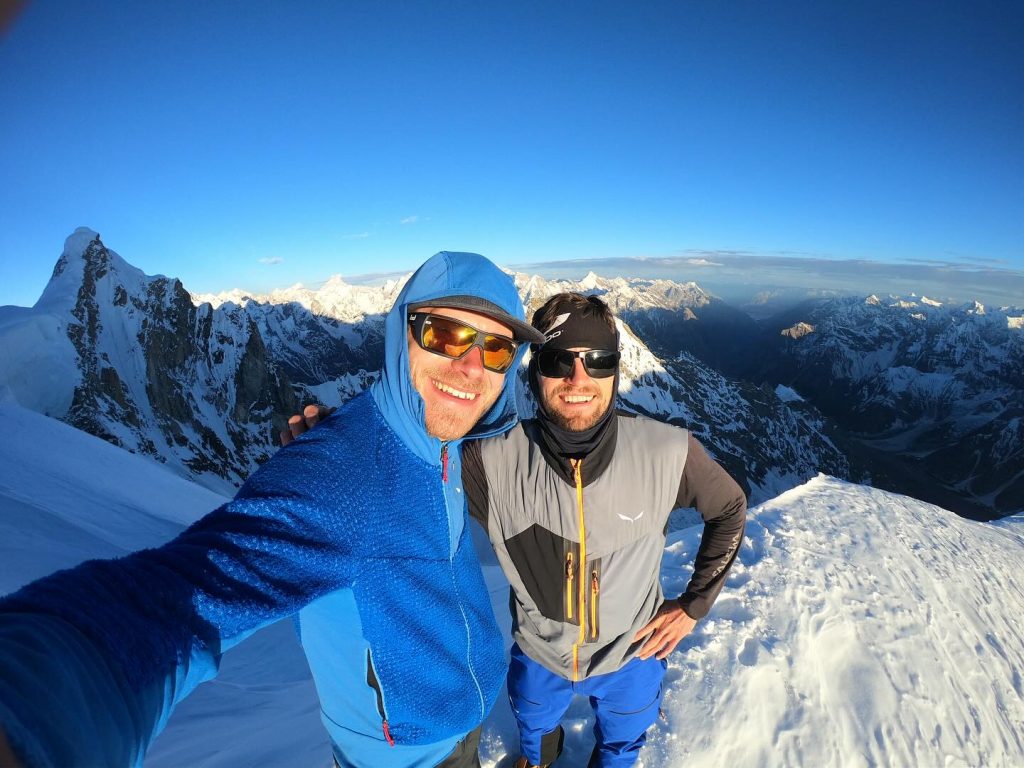 Adventurous teams tackle the Karakoram peaks in Pakistan this fall, seeking historic climbs and ideal alpine conditions