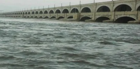 Indus Water Level Crosses 400,000 Cusecs at Guddu Barrage