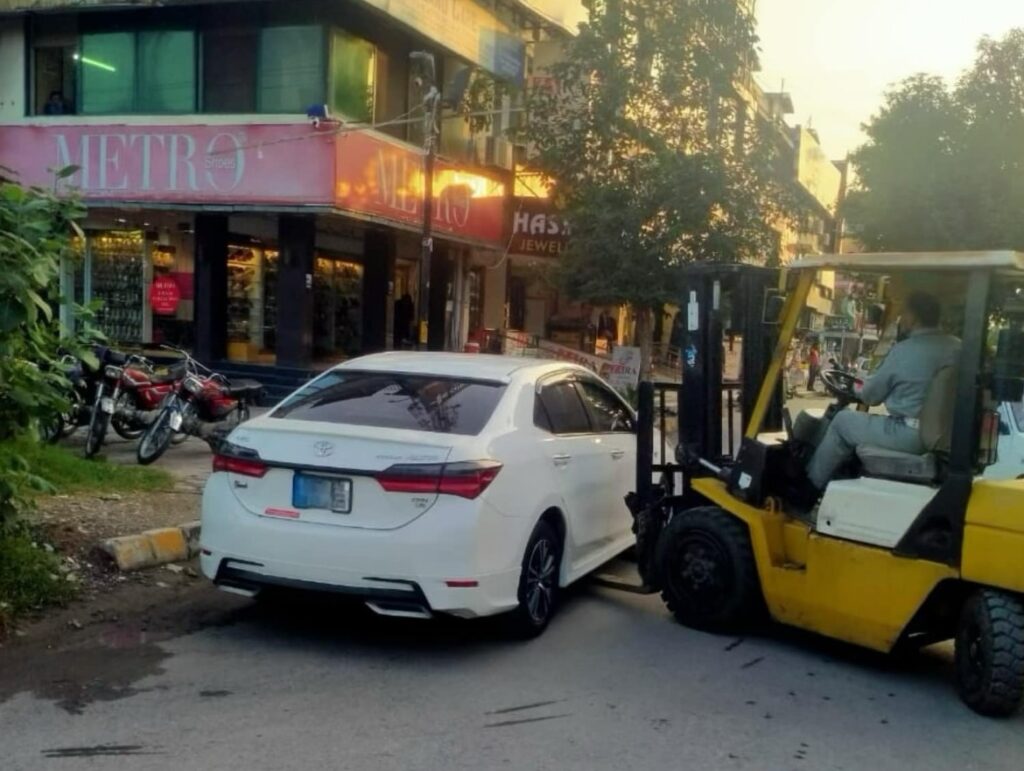 Islamabad to Take Strict Action Against Illegal Parking
