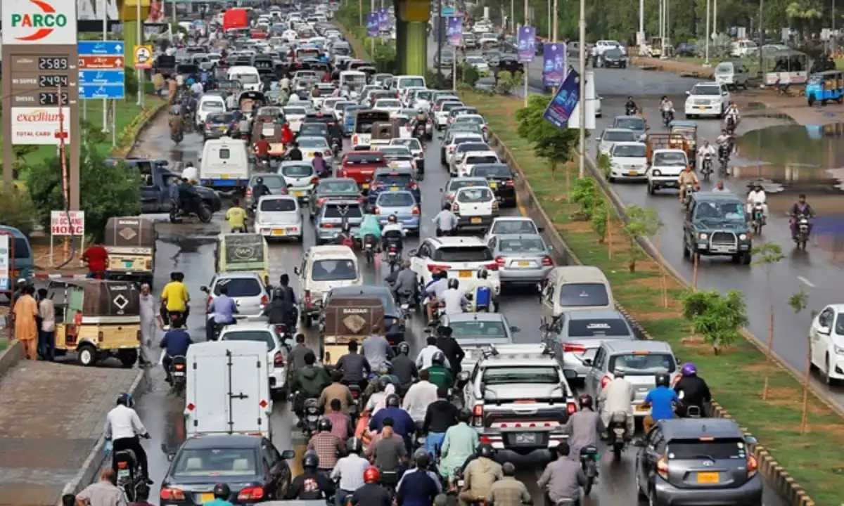Karachi Traffic Diversion Plan Announced to Tackle Monsoon