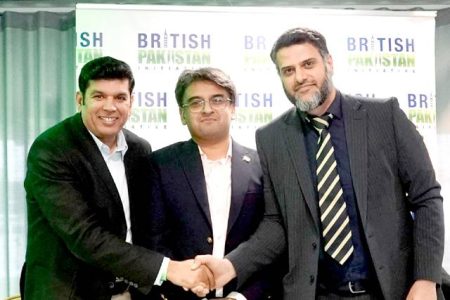 Lahore Qalandars Partnership with Warwickshire Boosts Global Cricket