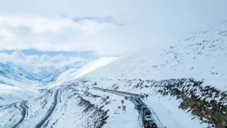 Babusar Highway Temporarily Closed After More Than 8 Inches of Snowfall