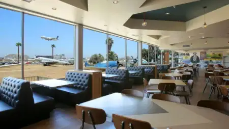 Islamabad Food Authority Makes Caps Mandatory for Restaurant Staff