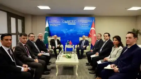 Pakistan Calls for Stronger Economic Integration at OIC COMCEC Meeting